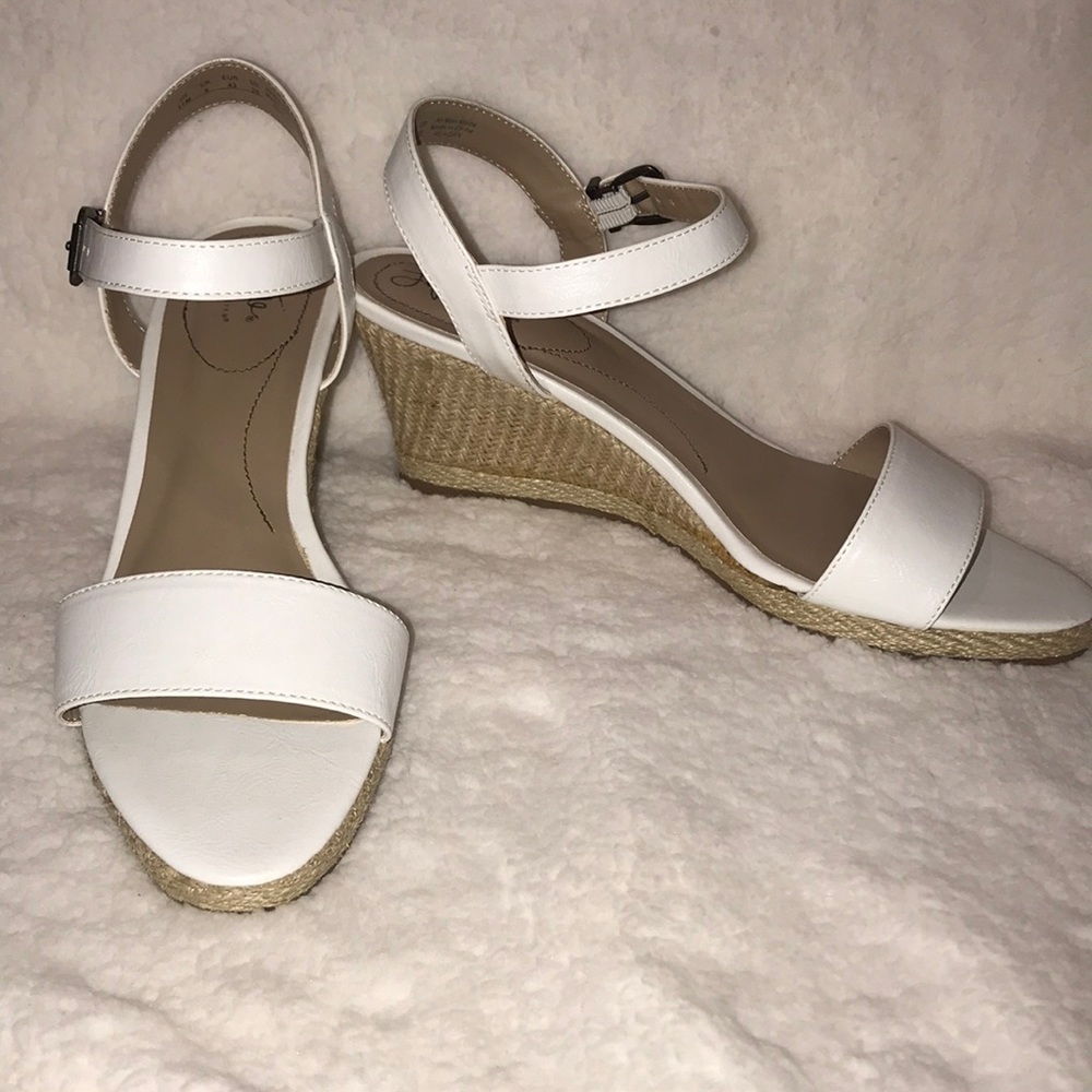 Life stride white heels!